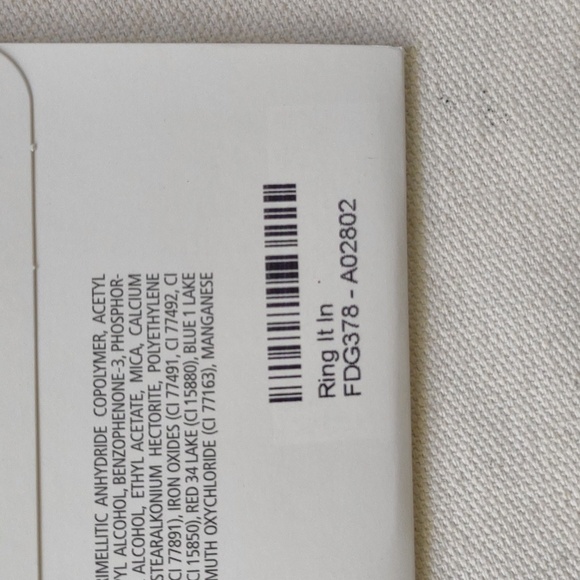 Color Street Nails- Ring It In - Picture 3 of 4